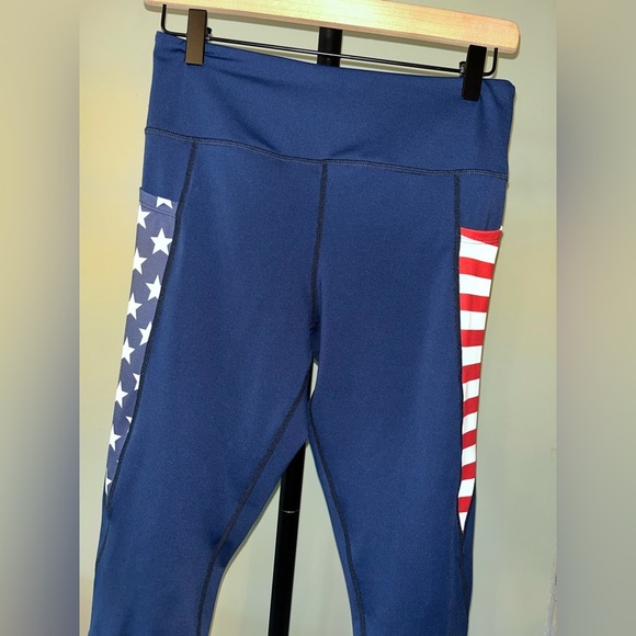 Curves N combatboots  EMPOWERED LEGGINGS
Stars & Stripes | size large - Picture 2 of 9